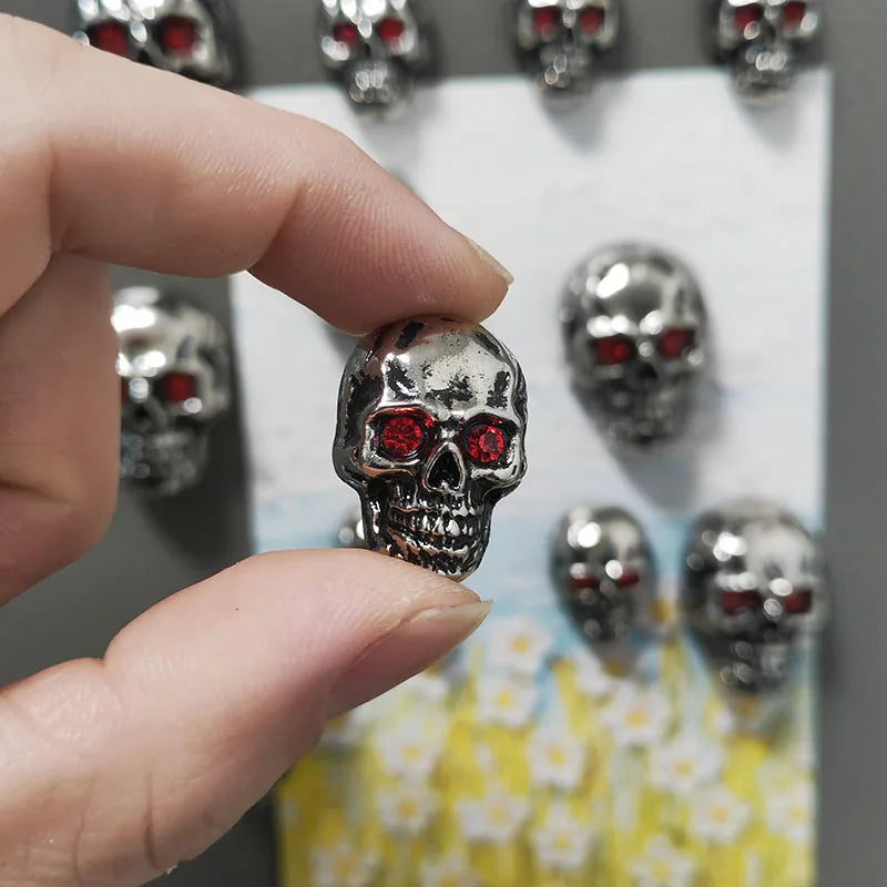 6pcs Gothic Red Eye Skull Fridge Magnets 2 Sizes Punk Metal Home Decor Party Arts Accessory Refrigerator Skull Ornaments